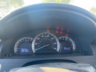 2014 Toyota Camry SE - Interior Instrument Cluster / Odometer Image